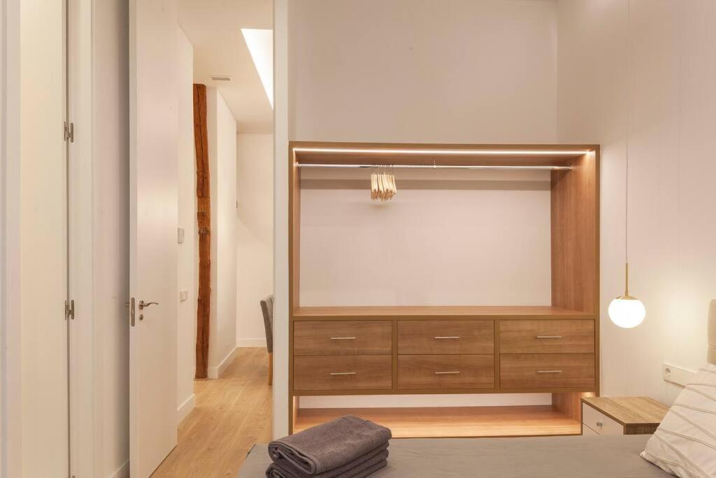 Centro III Calle Carrera De San Jeronimo 3Br 3Bh Madrid Bagian luar foto