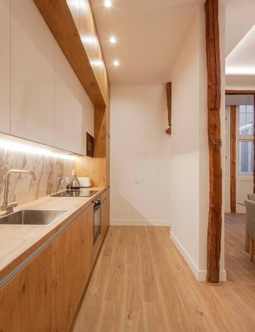 Centro III Calle Carrera De San Jeronimo 3Br 3Bh Madrid Bagian luar foto