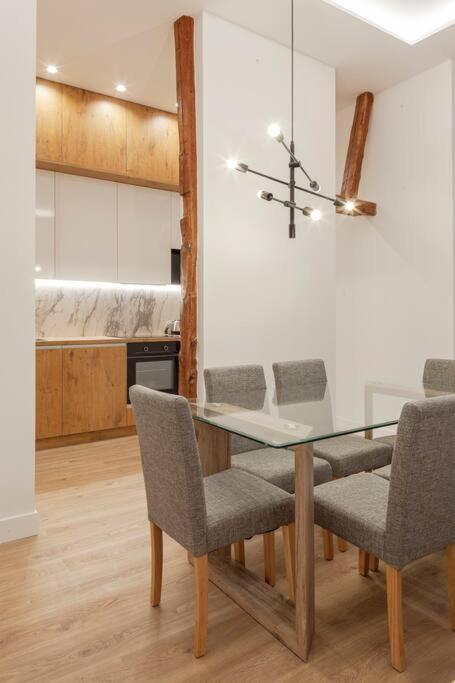 Centro III Calle Carrera De San Jeronimo 3Br 3Bh Madrid Bagian luar foto