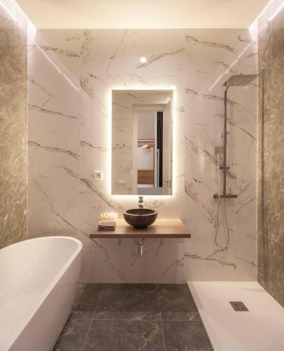 Centro III Calle Carrera De San Jeronimo 3Br 3Bh Madrid Bagian luar foto