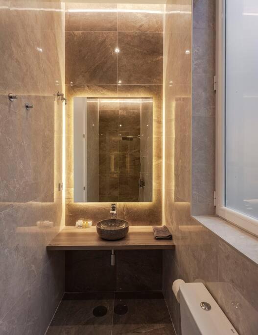 Centro III Calle Carrera De San Jeronimo 3Br 3Bh Madrid Bagian luar foto